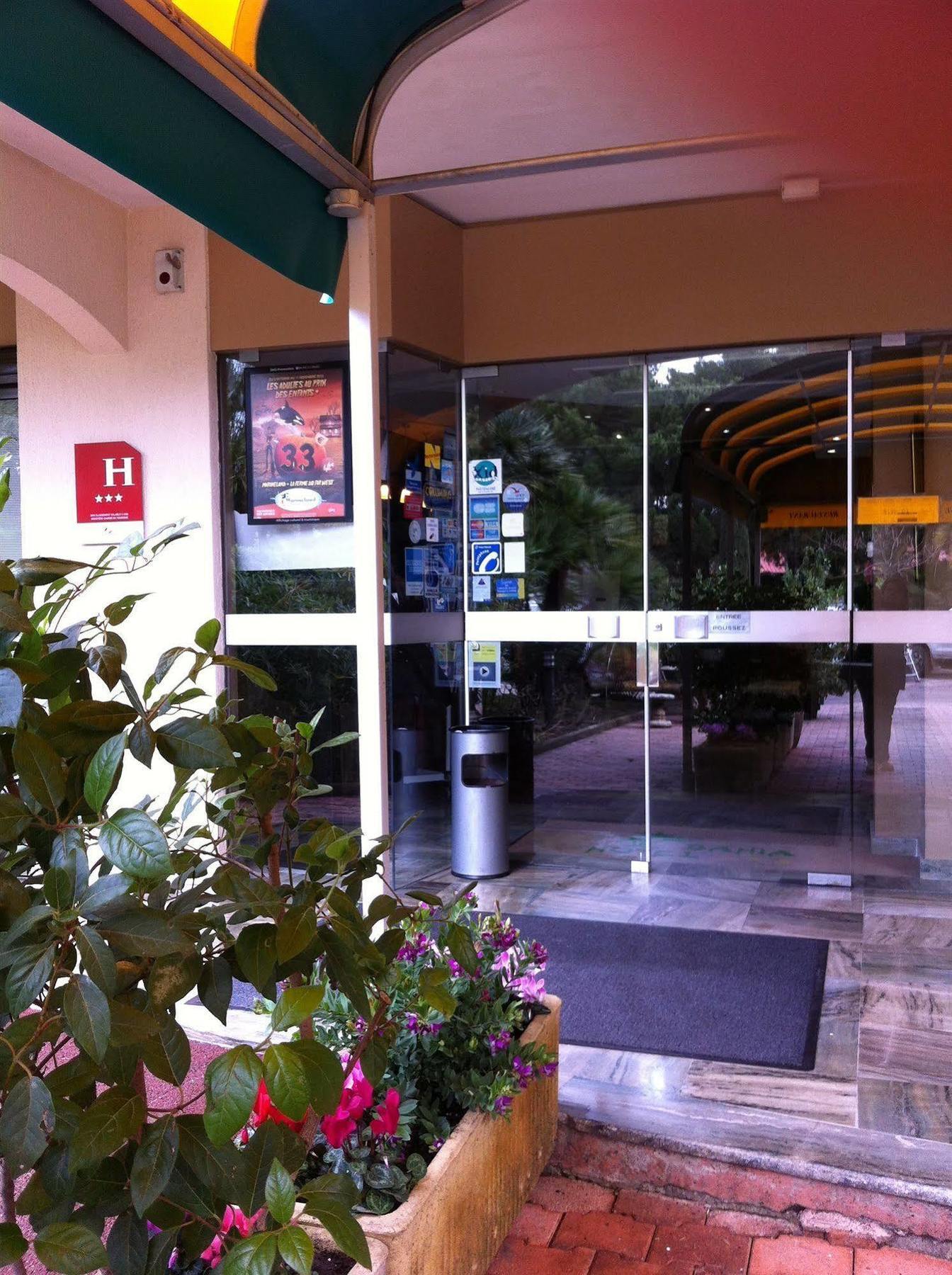 Hotel Bahia Villeneuve-Loubet Exteriör bild