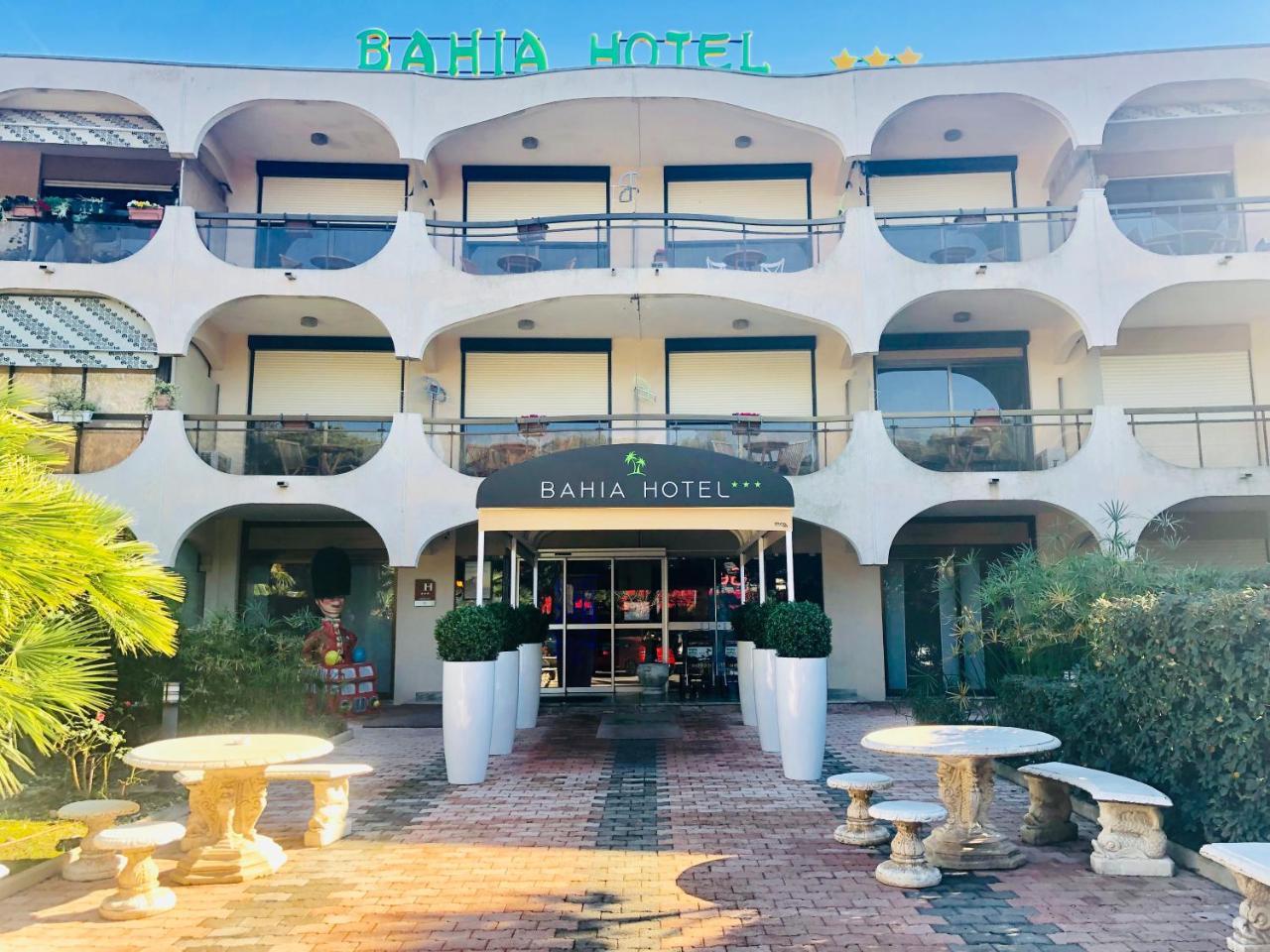 Hotel Bahia Villeneuve-Loubet Exteriör bild